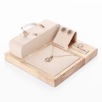 Oak 4-piece set display...