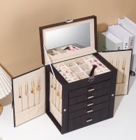 Patterned black five la...