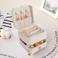 Cross patterned white r...