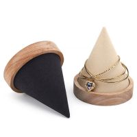 Oak Cone Bracelet Di...