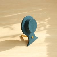 Circular bracelet holde...