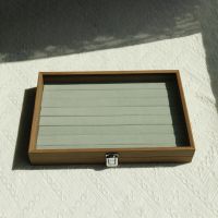 Walnut patterned pearl ...