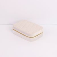 Velvet diamond grid rec...