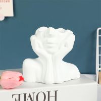 Resin makeup brush stor...