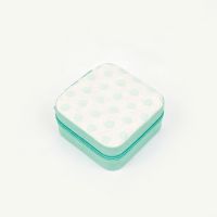 Wrinkled dot square zip...